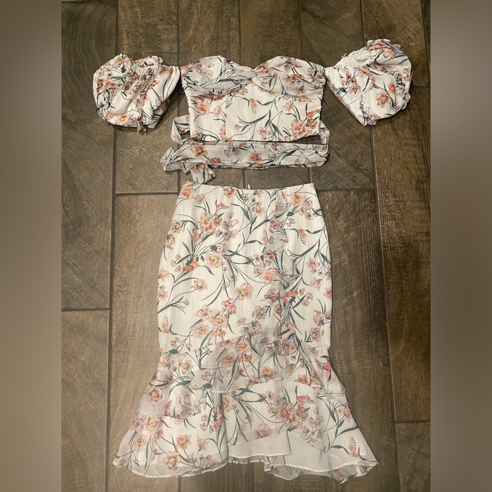 Lulu’s Frill White Floral Print Off-the-Shoulder Two-Piece Midi Dress - Picture 5 of 7